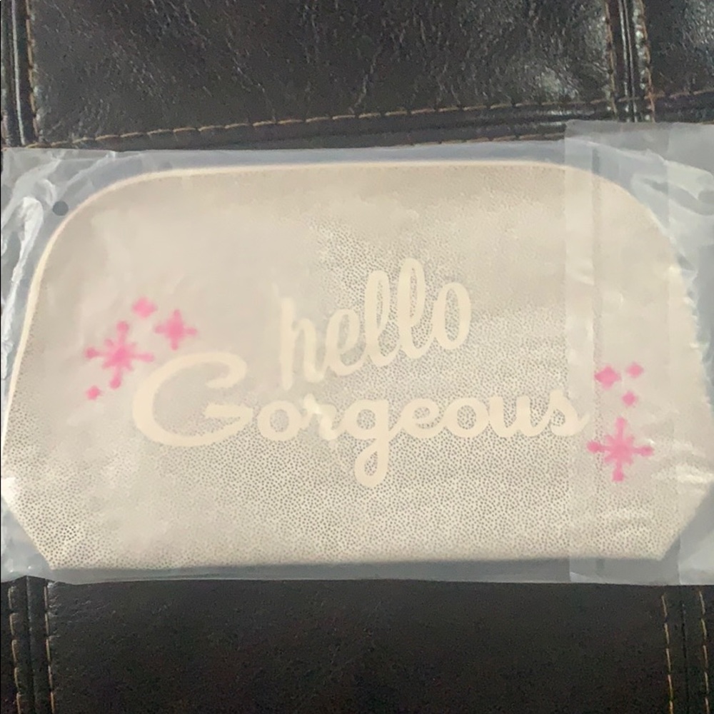 Cosmetic bag